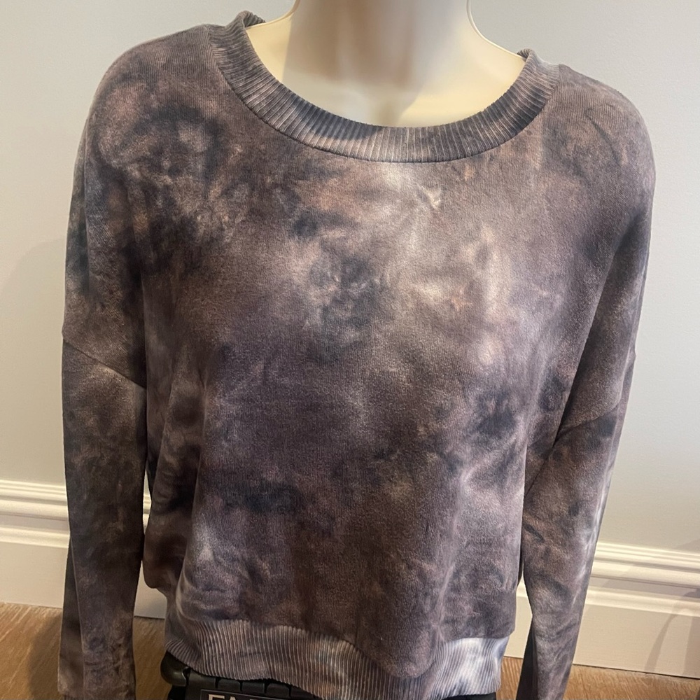 HUE Garage PLUSH LOUNGE SHIRT